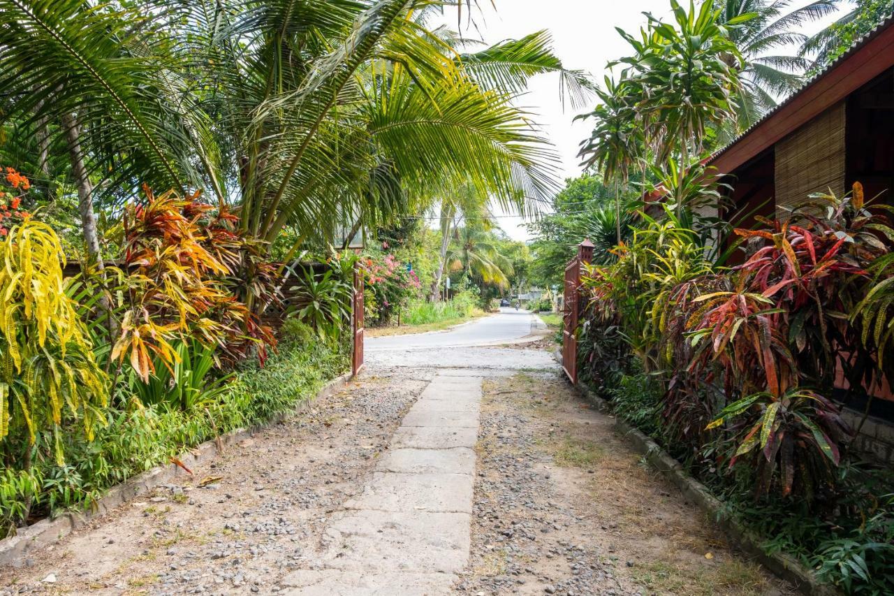 OYO 1259 Kuta Garden Homestay Exterior foto